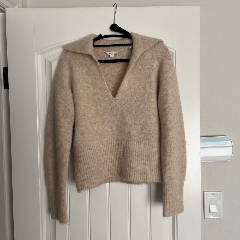 Vince cashmere v neck sweater